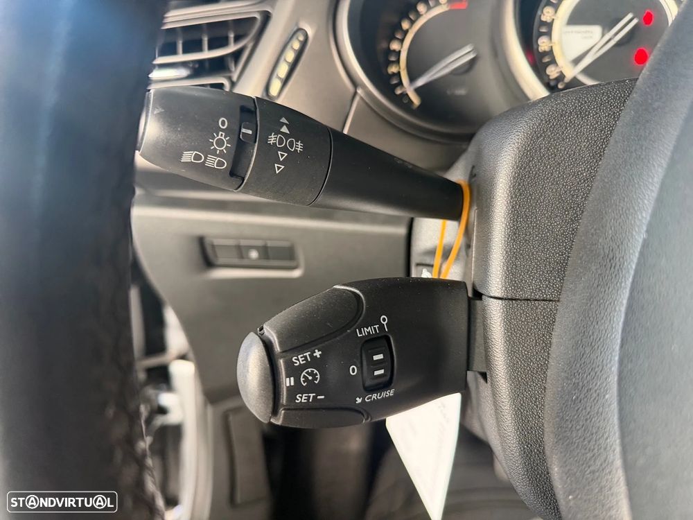 Citroën C3 1.2 PureTech Feel - 13