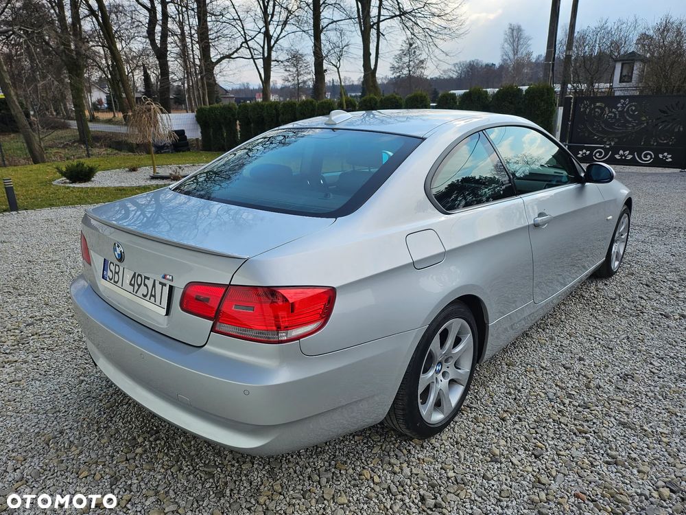 BMW Seria 3 320i Edition Exclusive - 6