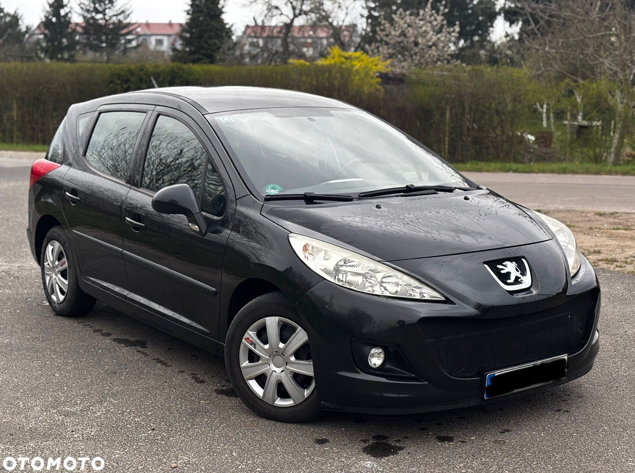 Peugeot 207 1.6 HDi Presence - 1