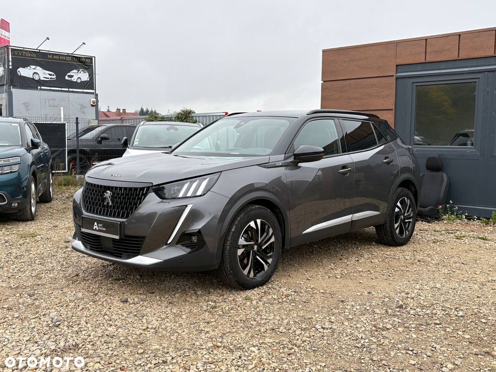 Peugeot 2008 PureTech 130 EAT8 GT - 2