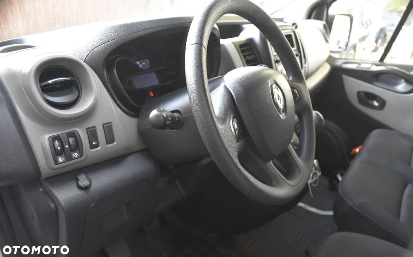 Renault Trafic - 14