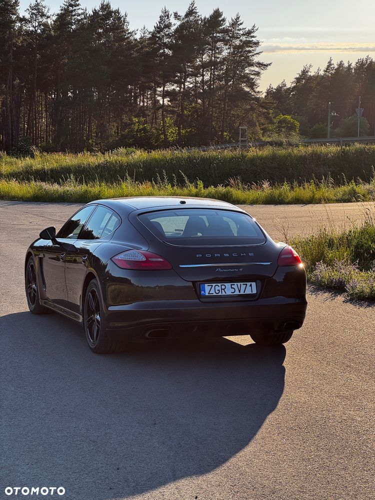 Porsche Panamera 4 PDK - 6