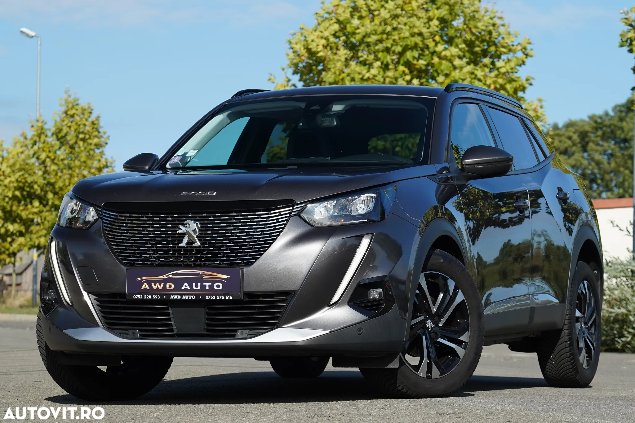 Peugeot 2008 PureTech 130 EAT8 Allure - 24