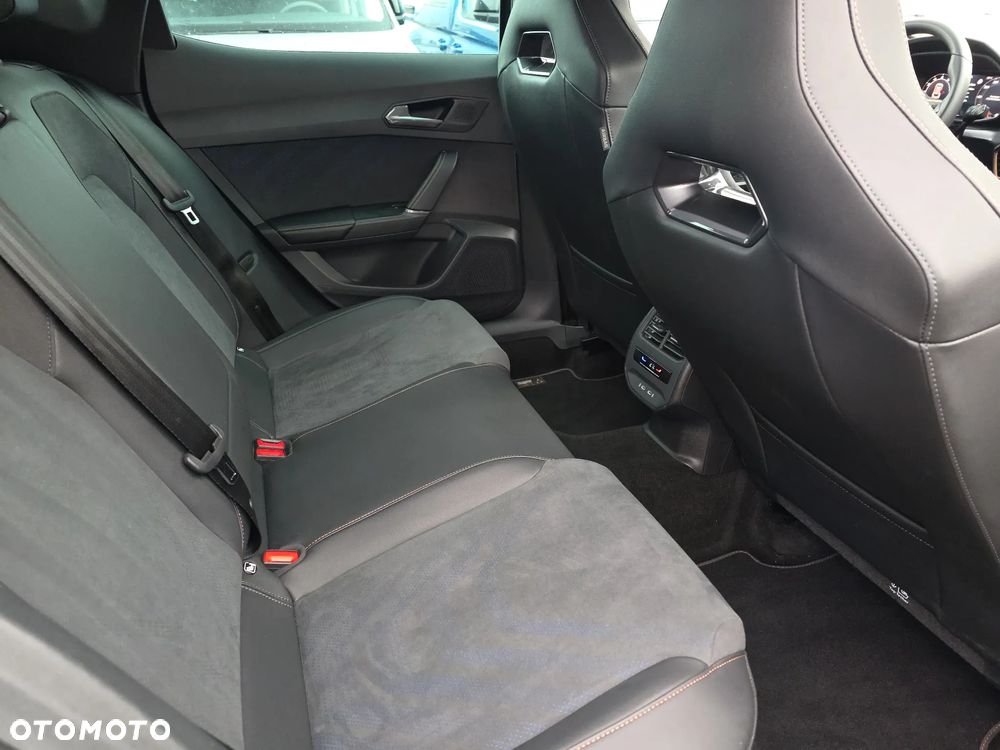 Cupra Formentor 1.5 eTSI mHEV DSG - 14