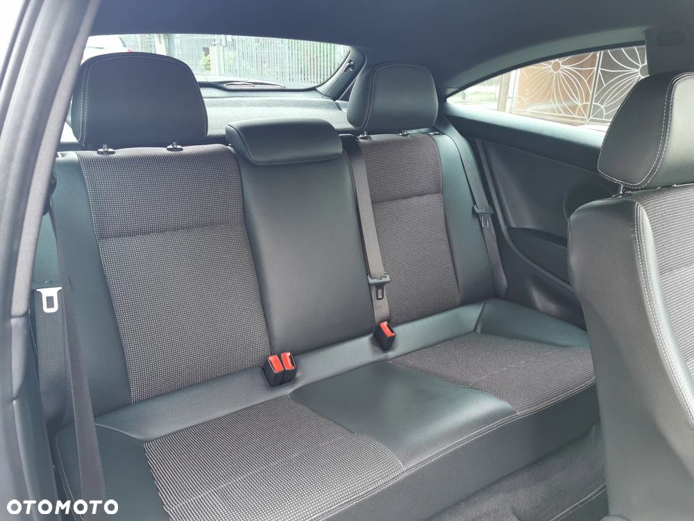 Opel Astra 1.6 Sport - 13