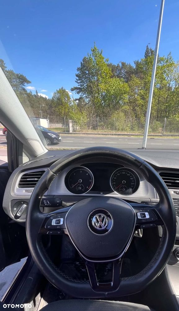 Volkswagen Golf 1.6 TDI BMT Comfortline - 10