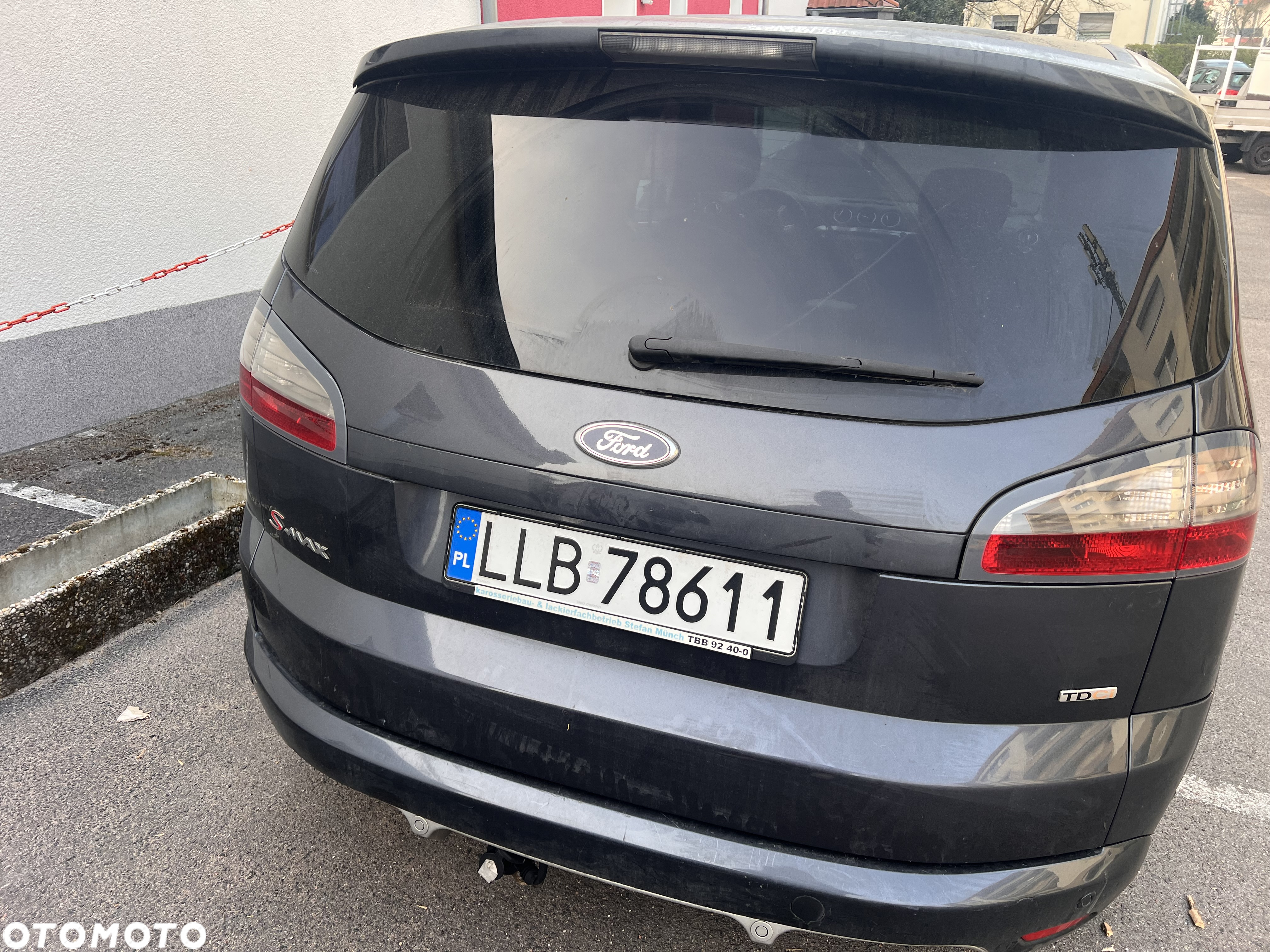 Ford S-Max - 8