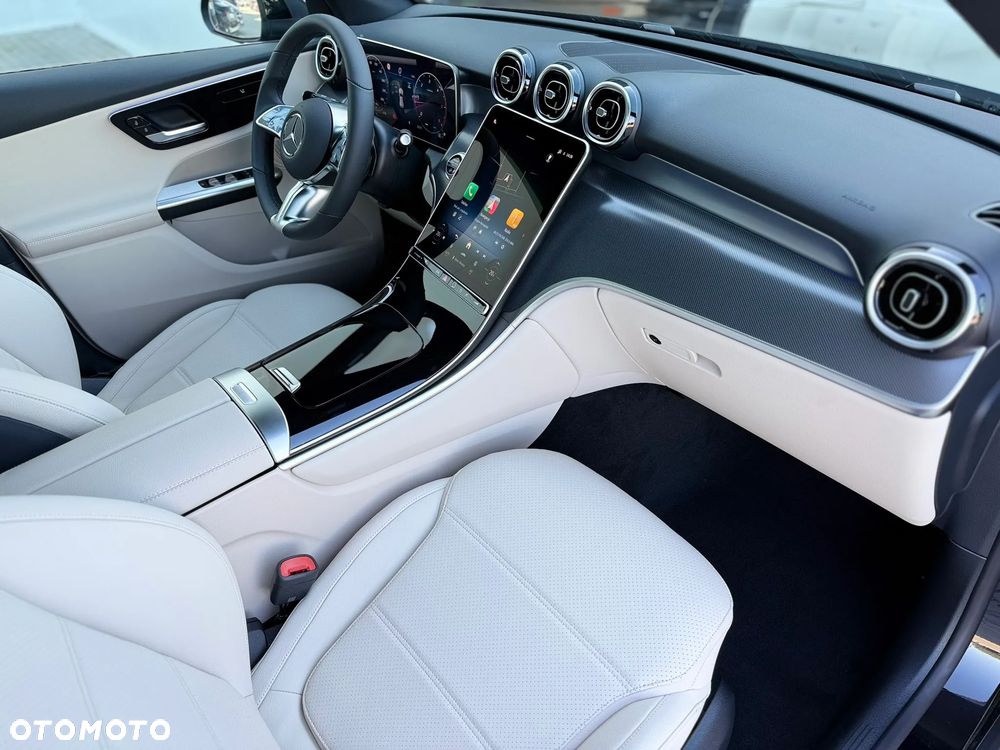 Mercedes-Benz GLC - 25