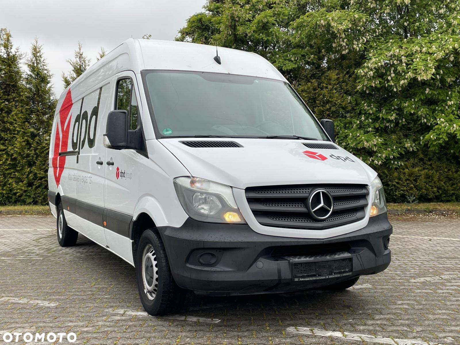 Mercedes-Benz 311 - 21