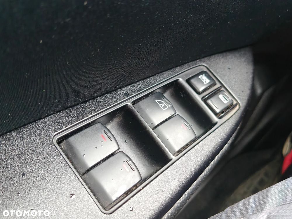 Subaru Legacy 2.0D Sport - 22