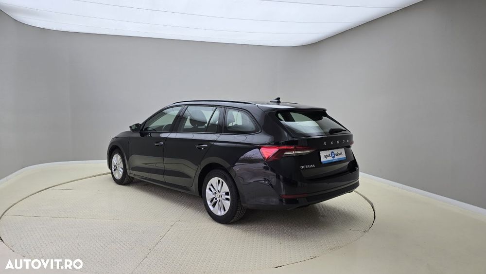 Skoda Octavia - 8