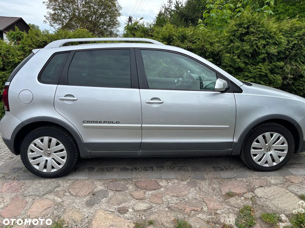 Volkswagen Polo 1.4 TDI CrossPolo - 2