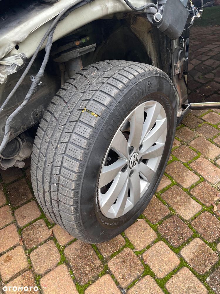 Volkswagen Passat Variant 2.0 TDI BlueMotion Technology DPF Comfortline - 24