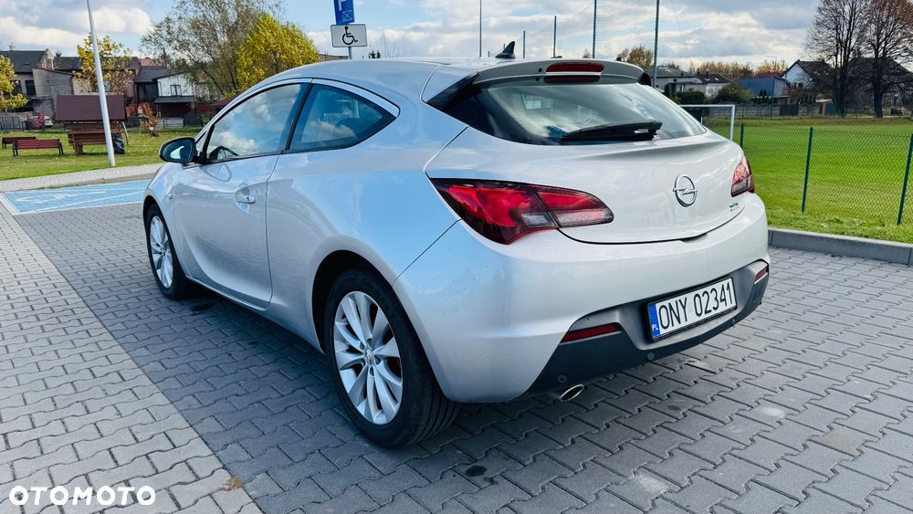 Opel Astra 2.0 CDTI ecoFLEX Start/Stop - 4