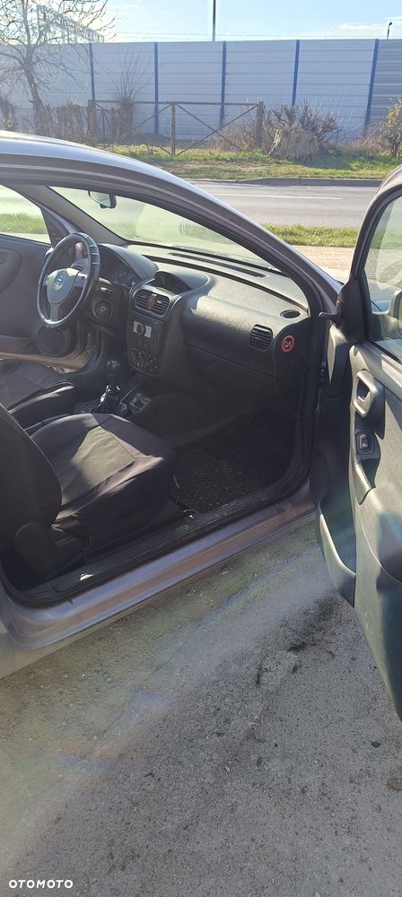Opel Corsa 1.2 16V Cosmo - 8