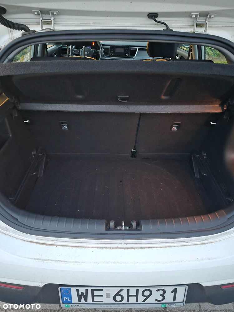 Kia Rio - 7