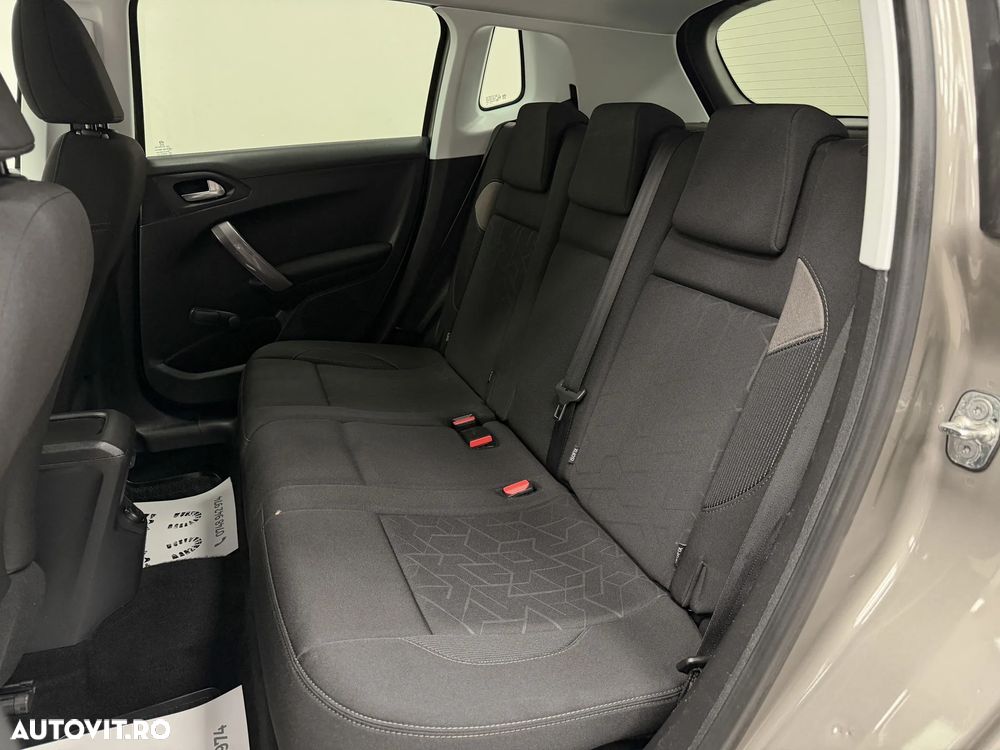 Peugeot 2008 PureTech 82 Style - 19