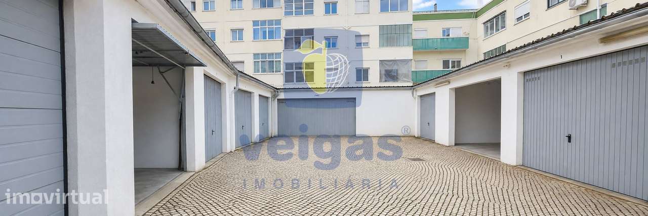 Garagem individual no centro de Alverca – uma oportunidade difícil de - Grande imagem: 4/7