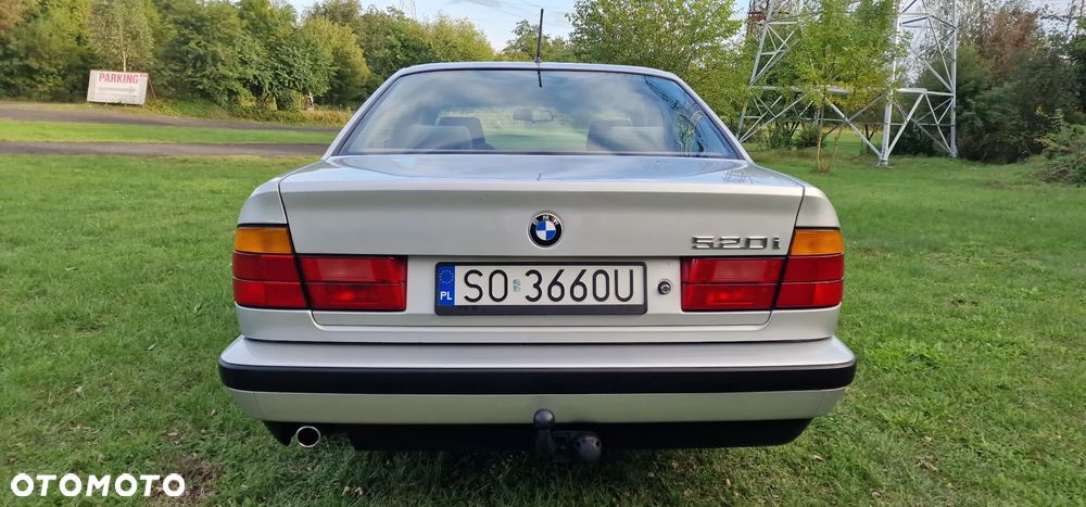 BMW Seria 5 520i - 5