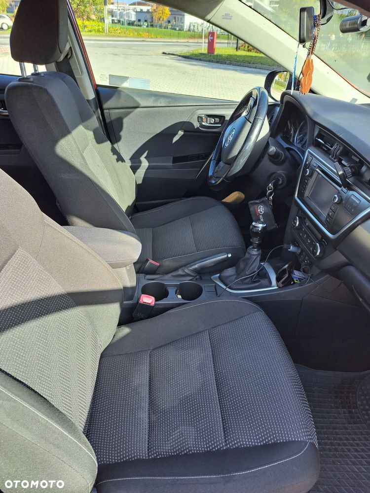 Toyota Auris 1.6 Dynamic - 8
