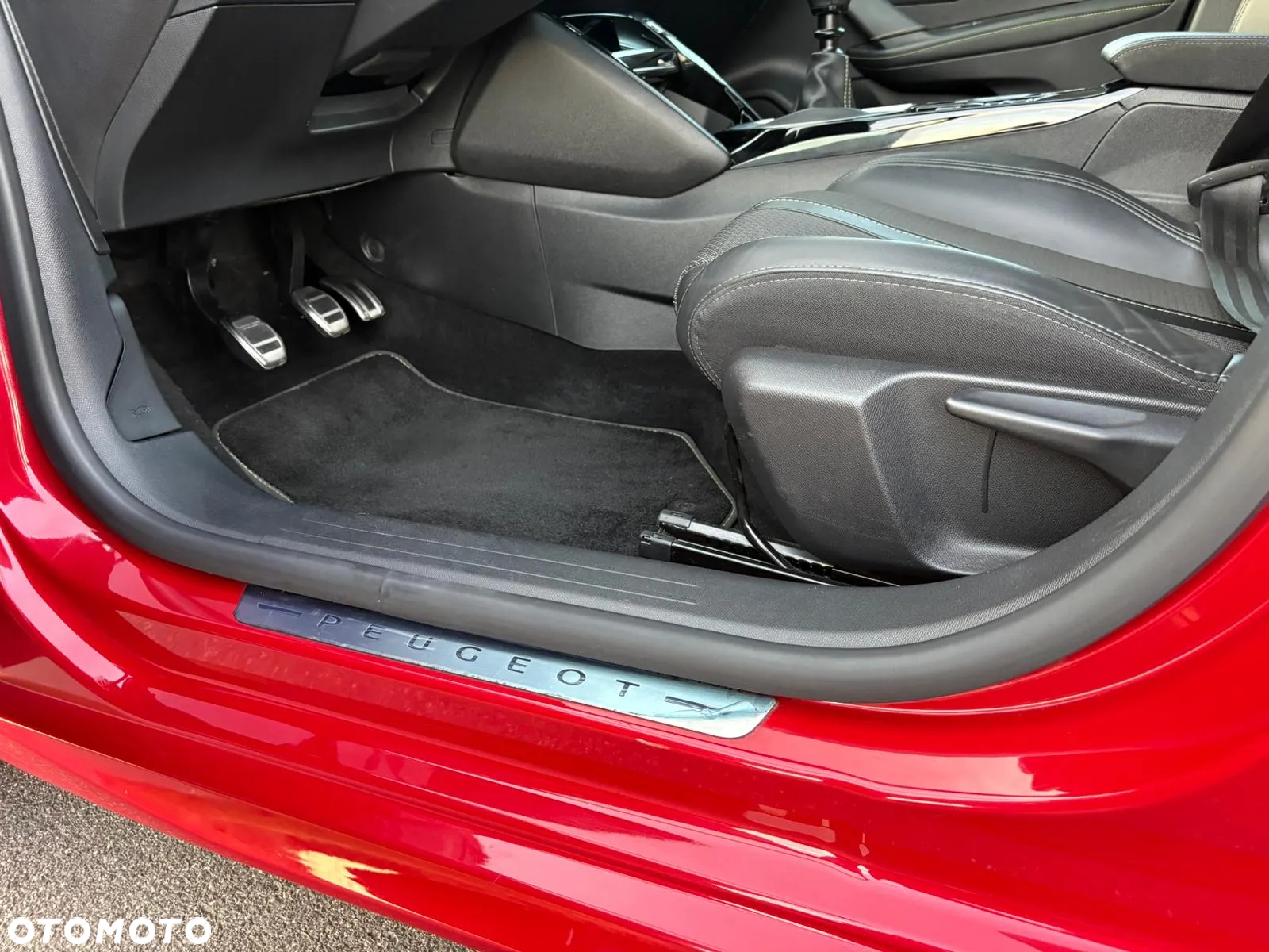 Peugeot 208 PureTech 100 GT Pack - 15