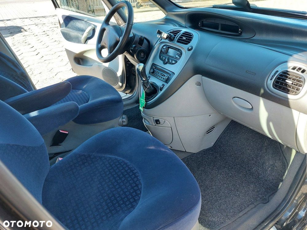 Citroën Xsara Picasso - 13