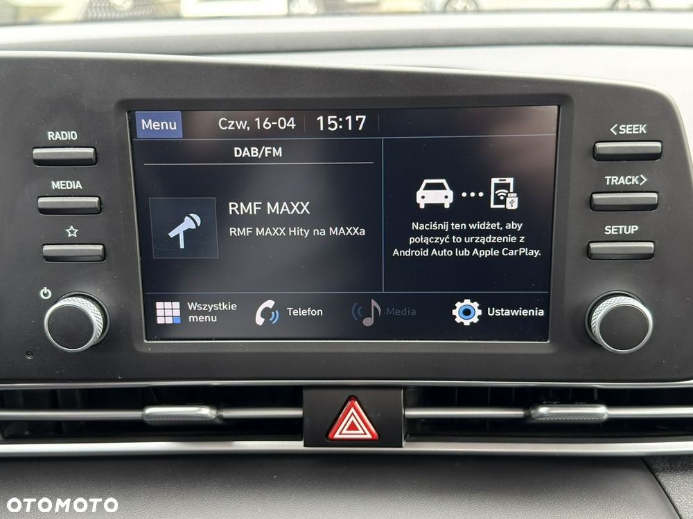 Hyundai Elantra - 25