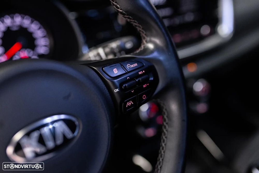 Kia Stonic 1.0 T-GDi Tech - 17