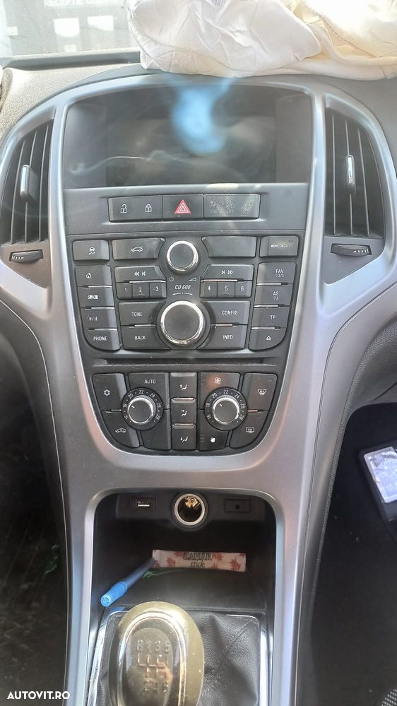 Dezmembram Opel Astra J limuzina 1.4 Turbo B14NET - 5