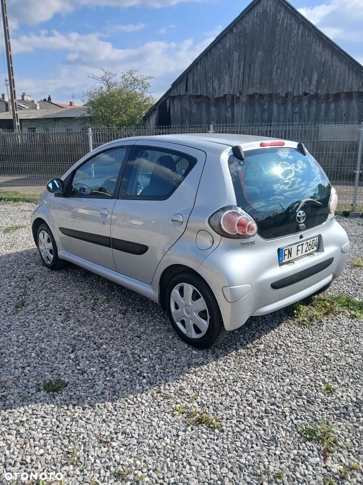 Toyota Aygo - 11