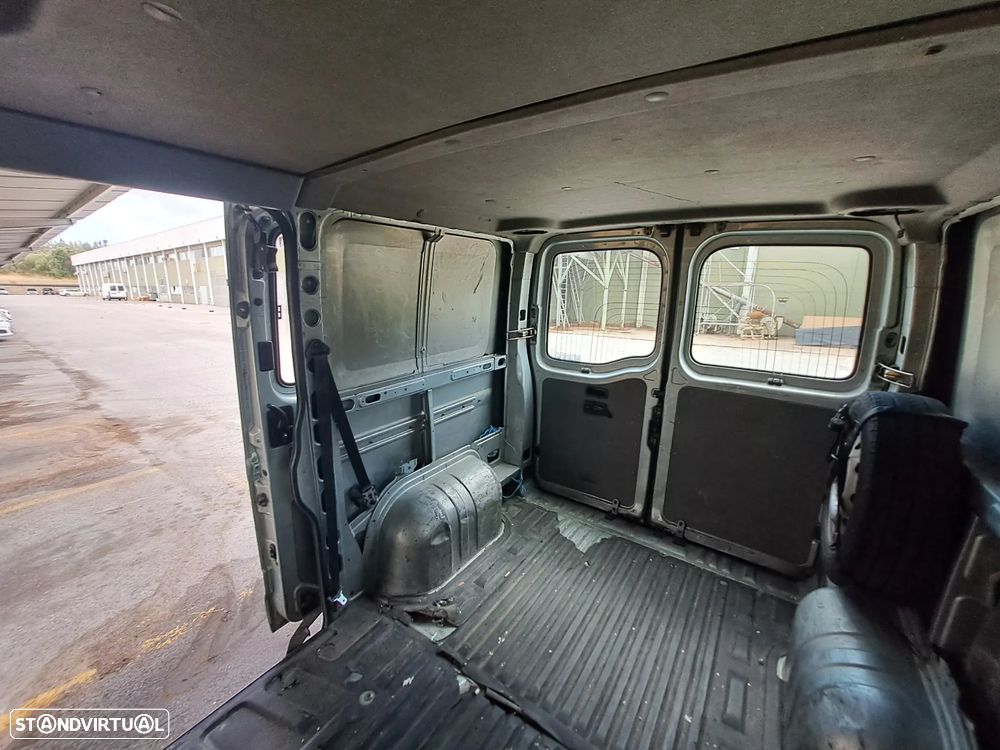Nissan Interstar - 9