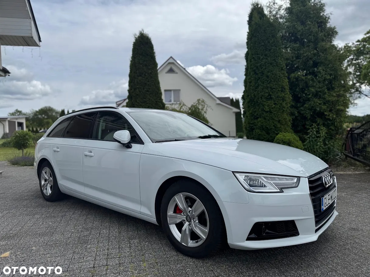 Audi A4 - 4