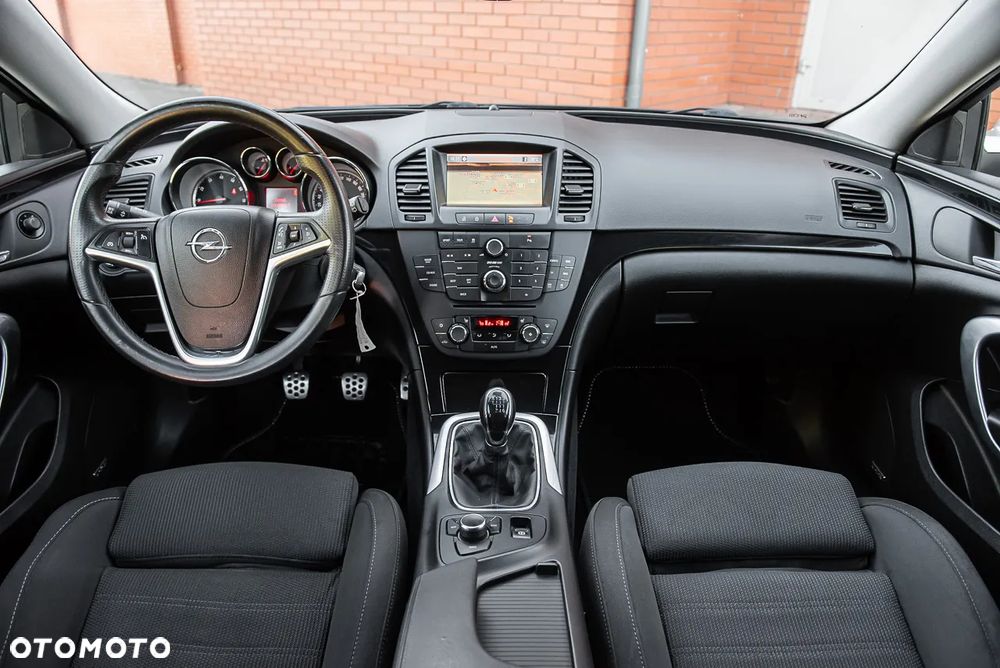 Opel Insignia 2.0 T Cosmo - 25