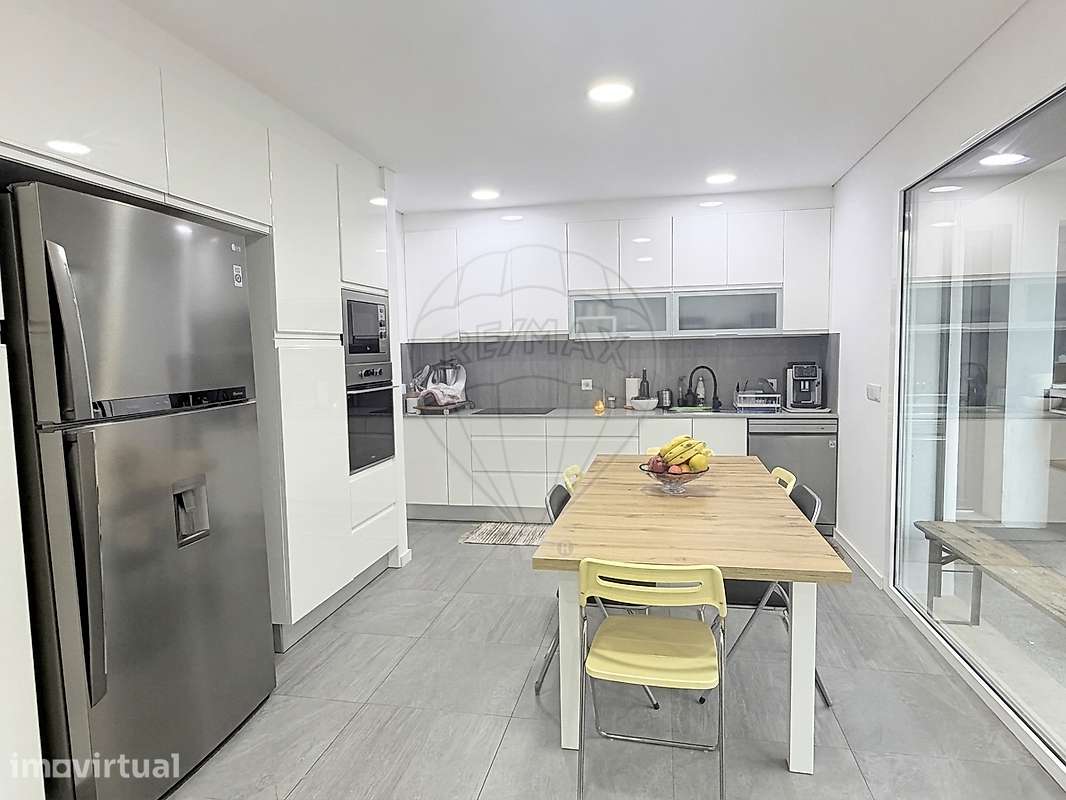 Moradia T4 para venda - Grande imagem: 2/20