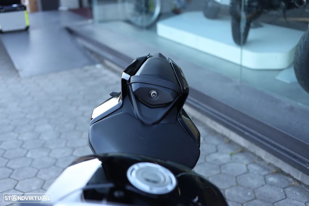 Yamaha YZF R9 PRETO FULL POWER - 6
