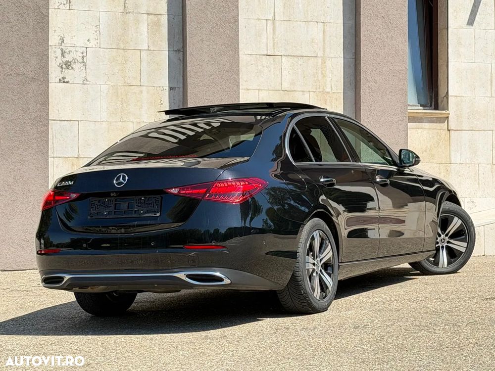 Mercedes-Benz C - 9