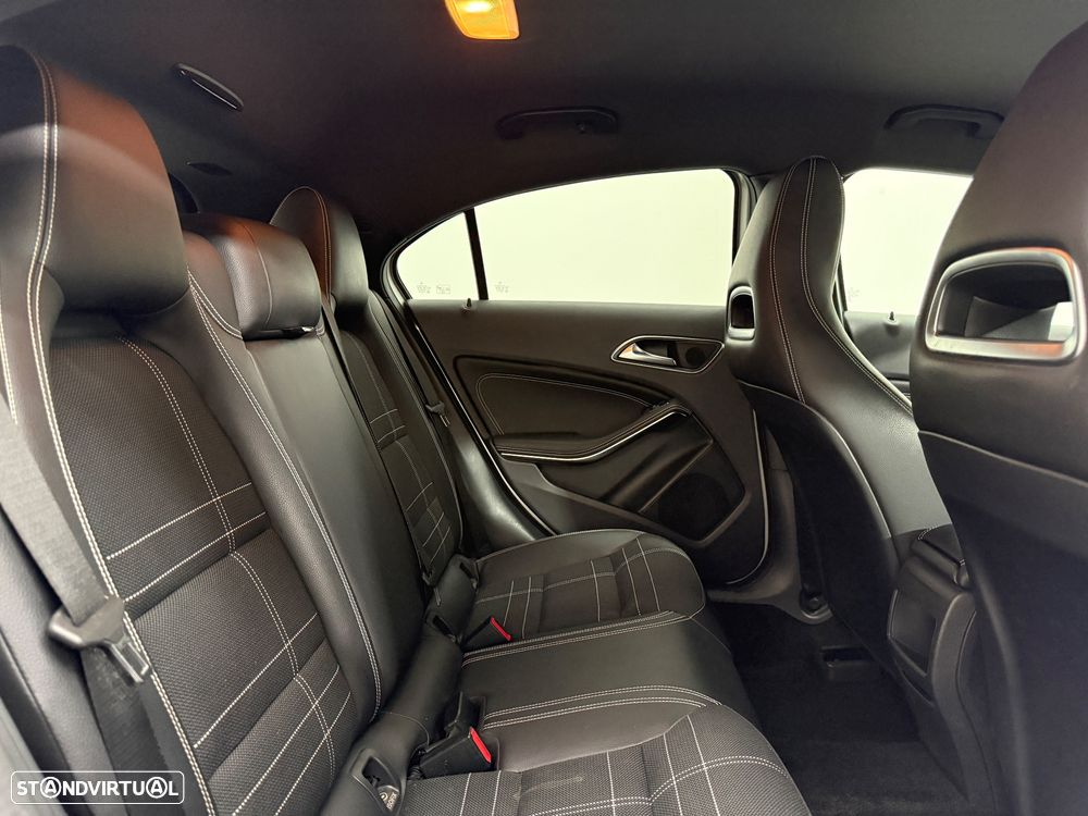 Mercedes-Benz A 180 d Urban - 20