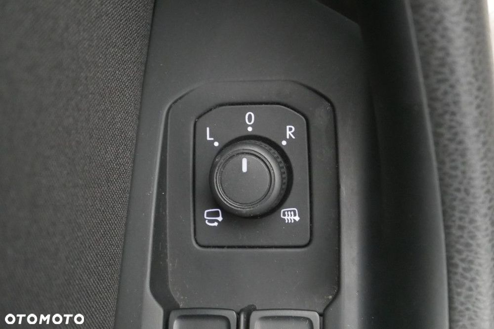 Volkswagen Passat Variant 2.0 TSI Business DSG - 28