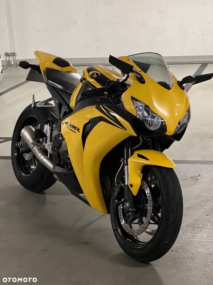 Honda CBR - 2