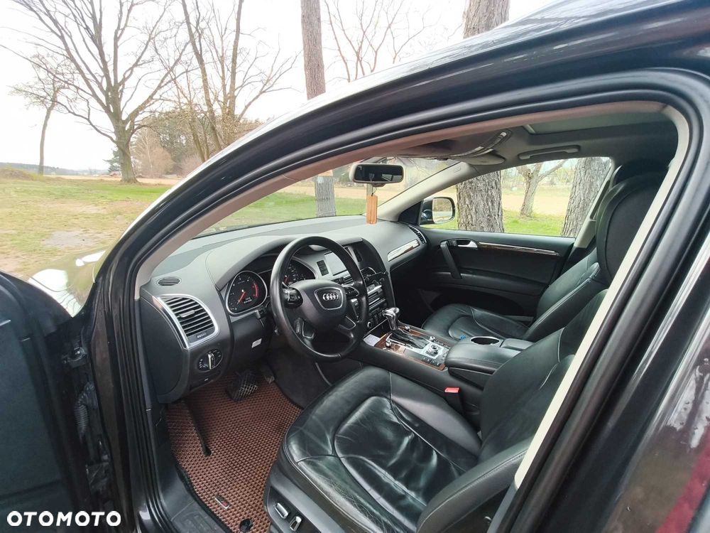 Audi Q7 - 7