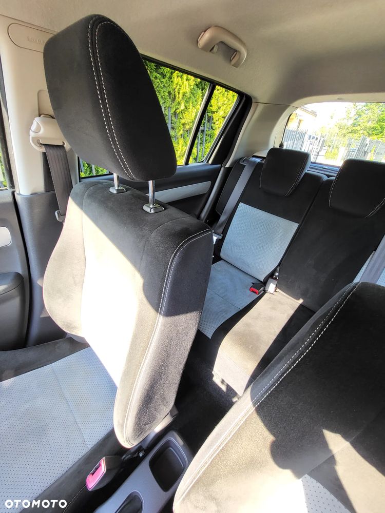 Suzuki Swift - 8