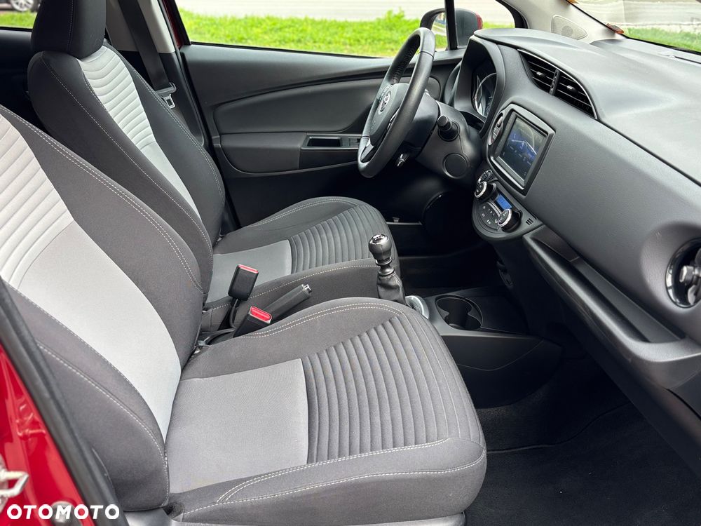 Toyota Yaris 1.5 Premium - 10