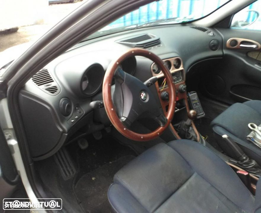 Alfa Romeo 156 1.6i de 1998 (gasolina) para peças - 2