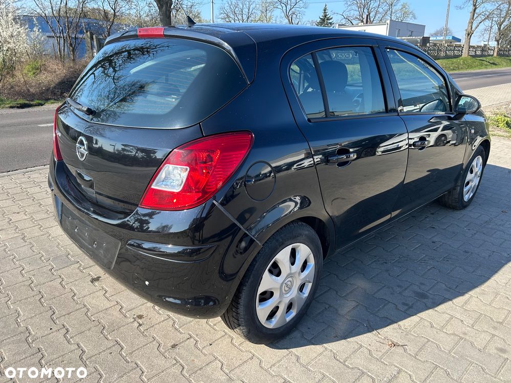 Opel Corsa - 3
