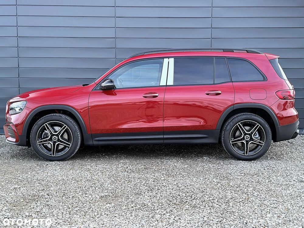 Mercedes-Benz GLB 220 mHEV 4-Matic AMG Line 8G-DCT - 4