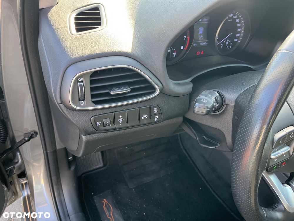 Hyundai i30 1.4 T-GDI Intro Edition - 19