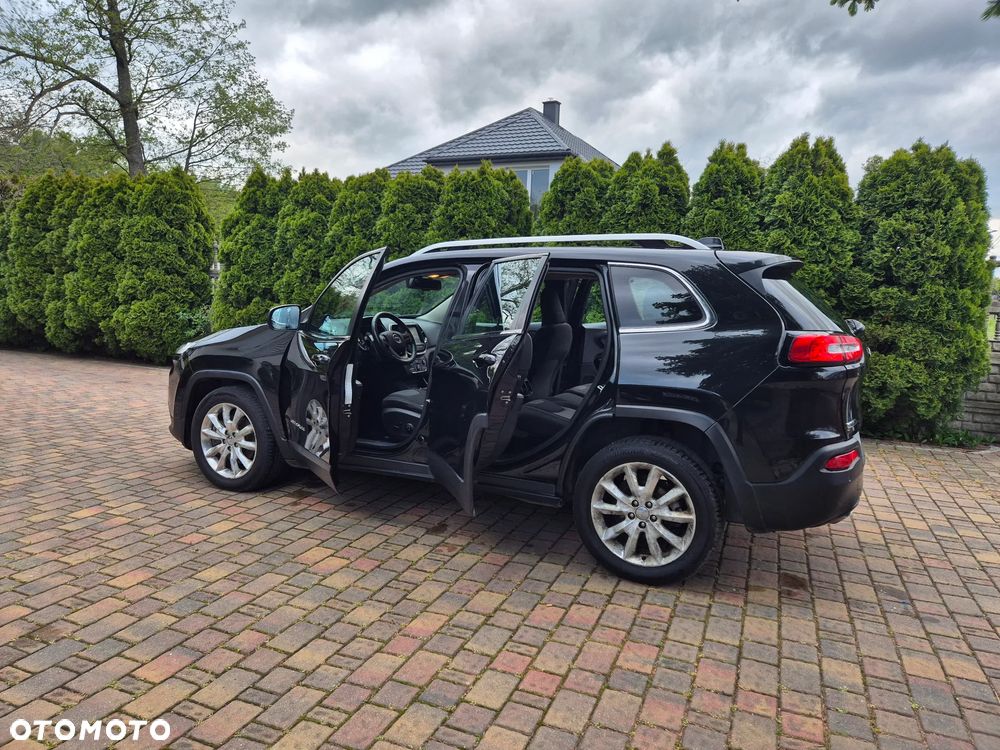 Jeep Cherokee 2.0 MJD 4x2 Longitude EU6 - 32