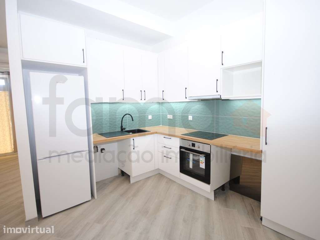 Apartamento T0+1 totalmente reabilitado Sete Rios / Avenidas Novas - Grande imagem: 2/36