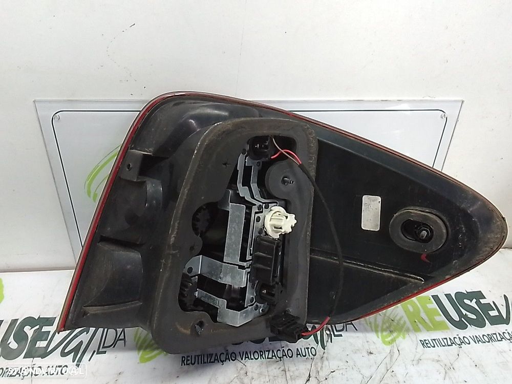 Farolim Stop Esq Mercedes-Benz M-Class (W164) - 2