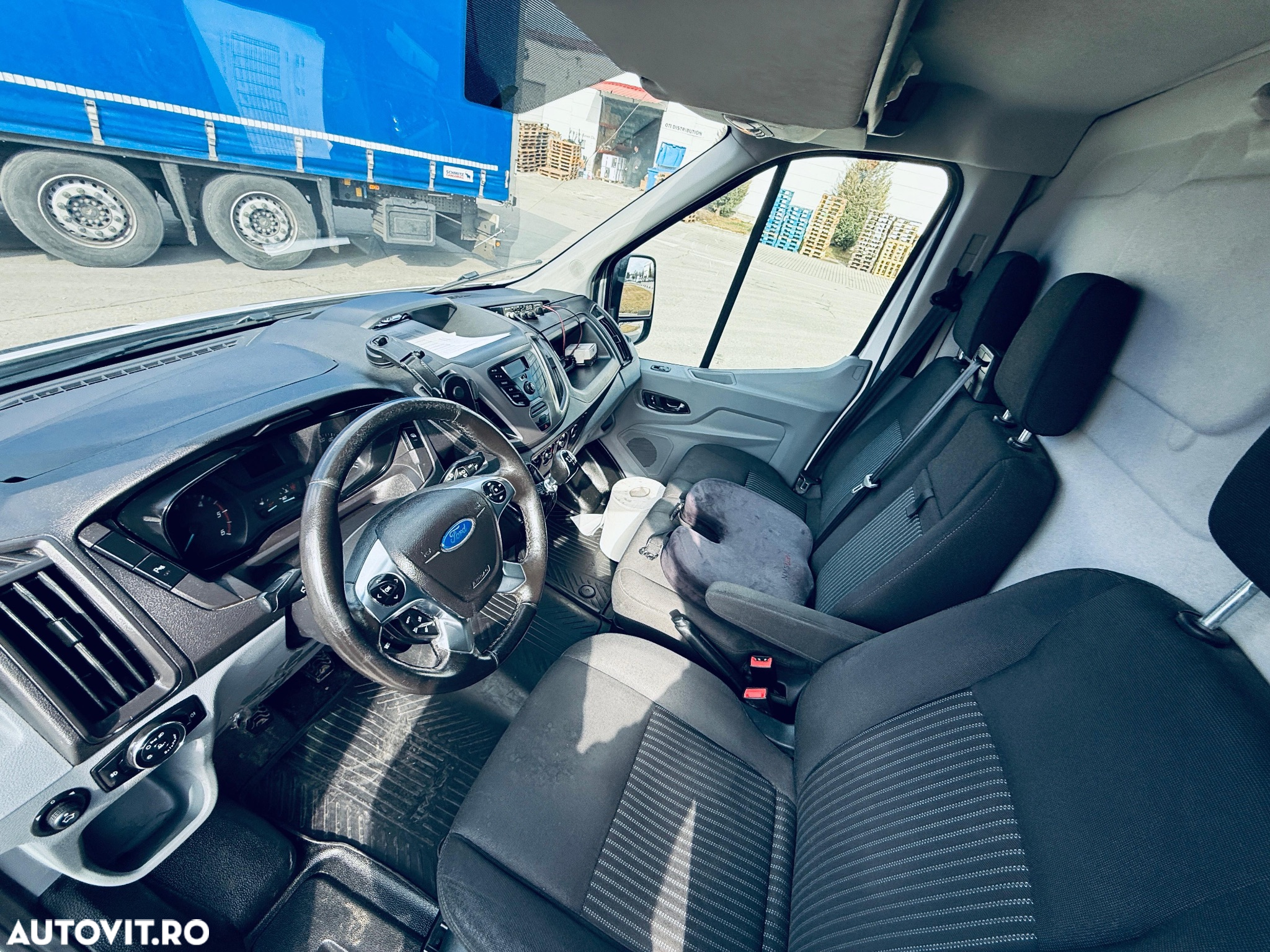Ford Transit - 12